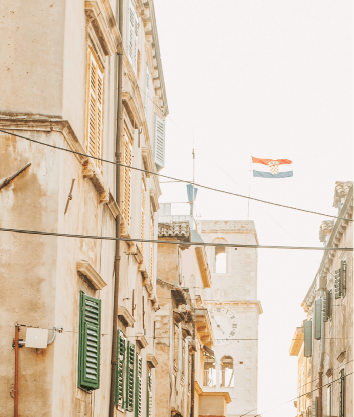 charlotablunarova-com-WSerjm7pj_8-unsplash-crp